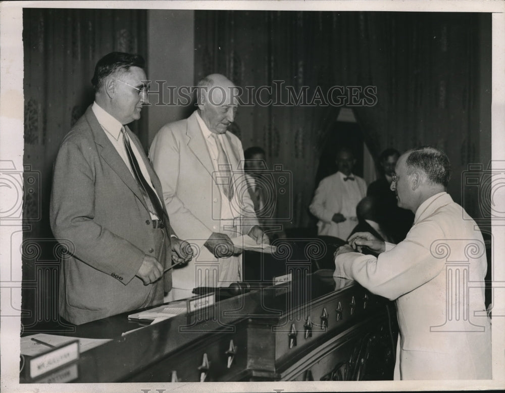 1935 Sec of Treadury Henry Morgethau Jr w/ Cong Sam Hill - Historic Images