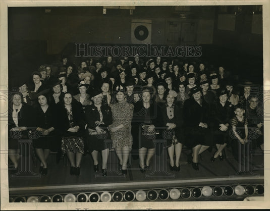 1941 Group of Moms Lined Up At National School of PTA Instruction - Historic Images
