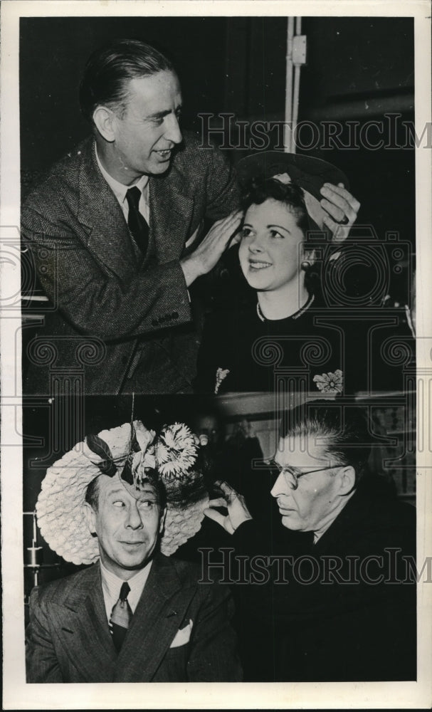 1941 Press Photo Detroit Mayor Jeffries Tries Hand At Hat Making With Bert Lahr - Historic Images