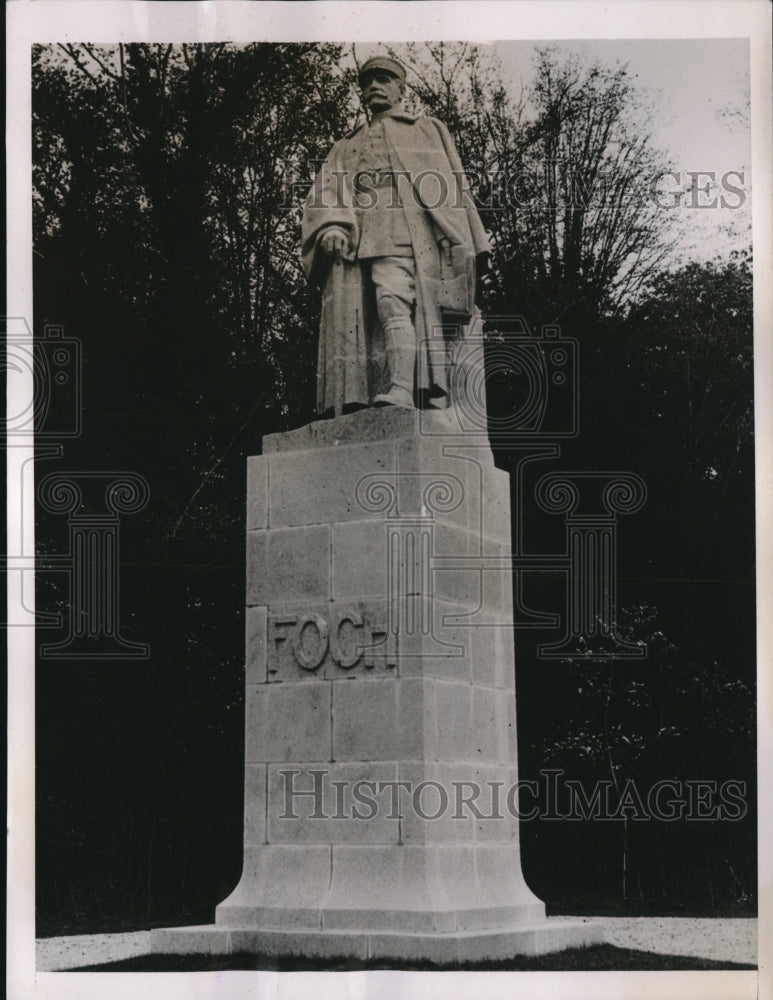 1938 Press Photo Statue of Marshall Foch in Paris - Historic Images