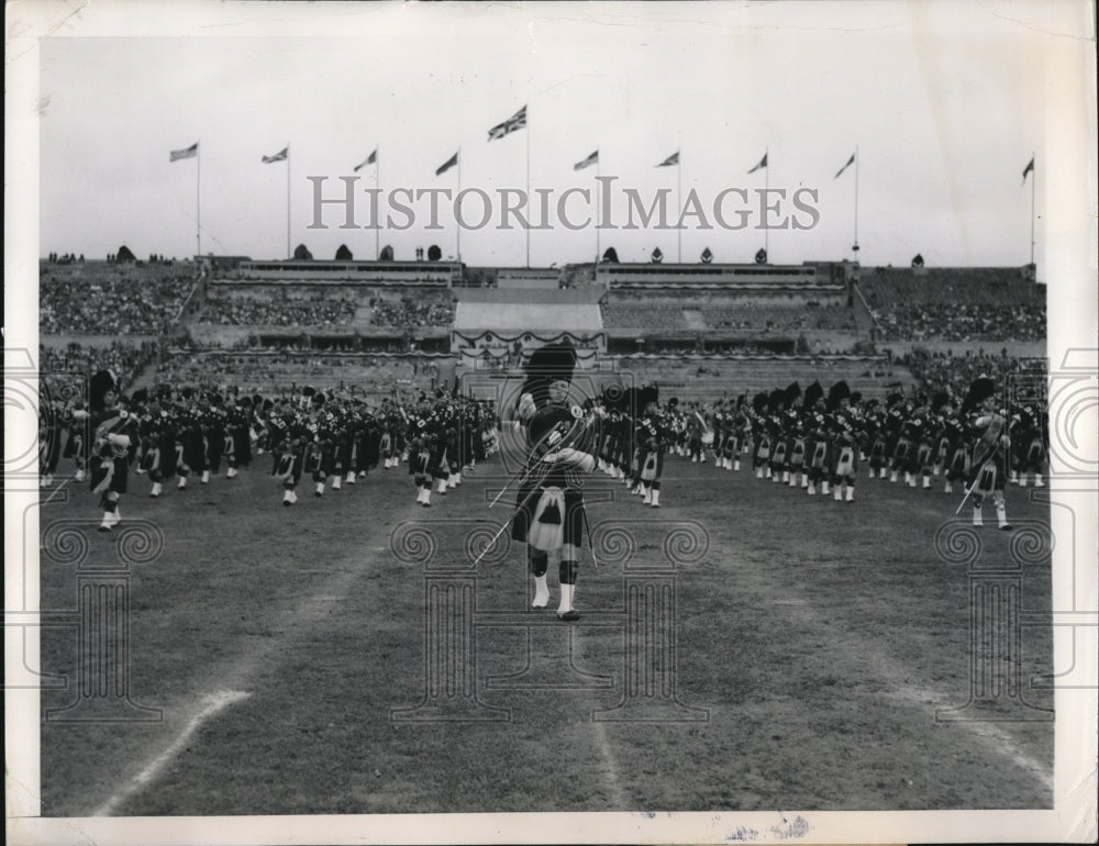 1947 Press Photo The &quot;Tattoo&quot; Military Extravaganza at Olympic Stadium - Historic Images