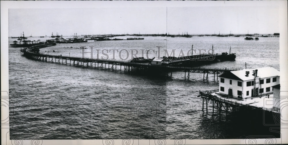 1958 Russian Industrial Complex Caspian Sea Azervaidzhan Republic - Historic Images