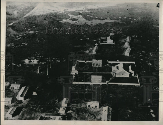 1939 Press Photo Huge caters in Tokyo caused by Soviet bombing - Historic Images