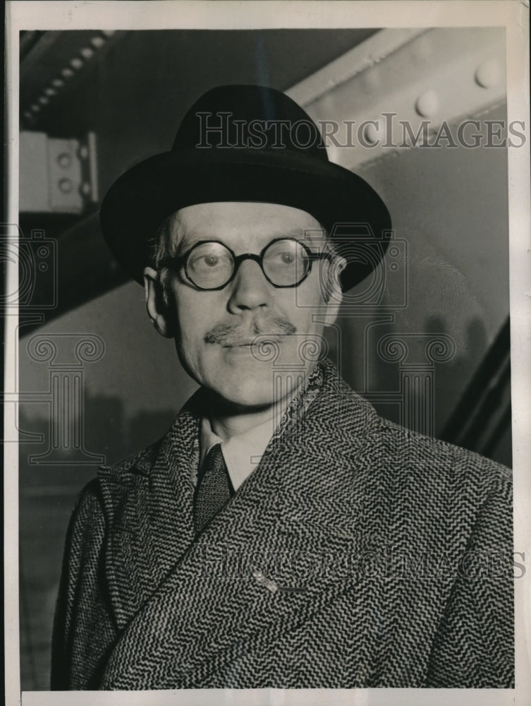 1941 Press Photo Captain D&#39;Arcy Sproul-Bolton Arrives on Mission fro Britain - Historic Images