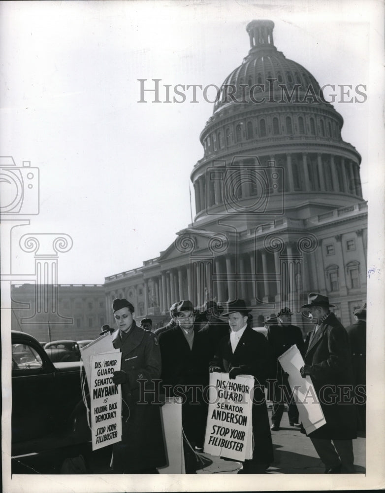 1946 Police Disperse Dishonor Guard Protest At Capitol Building - Historic Images