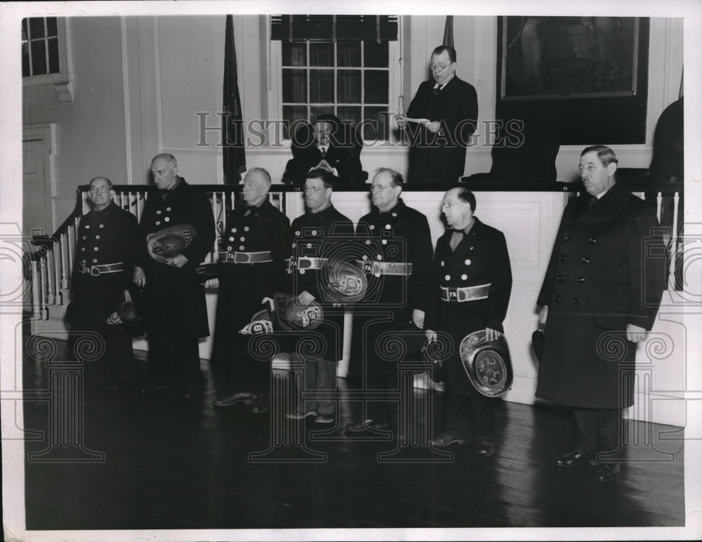 1937 Mayor S Davis Wilson Philadelphia at Old City Hall - Historic Images