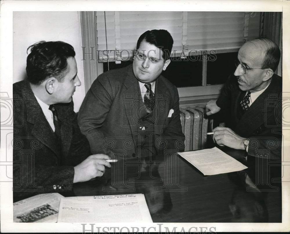 1941 Press Photo Richard T. Frankensteen Pete Moselle, Strike conference - Historic Images