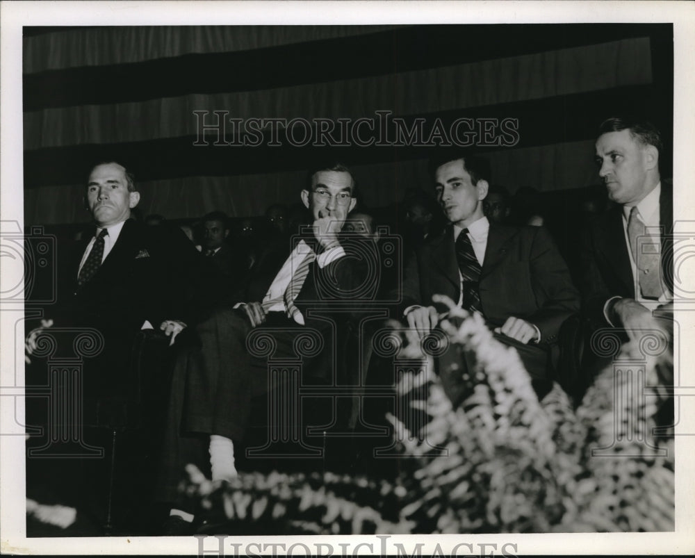 1942 Press Photo Lenehan Fenton Carey Dovovan Speak At Labor Day Rally - Historic Images