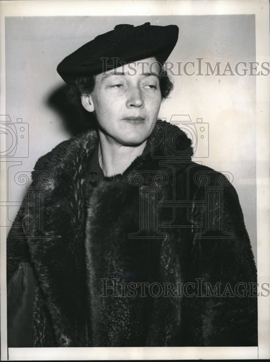 1944 Press Photo John Noxon Wife At Opening Session Of Killer Husband's Trial - Historic Images