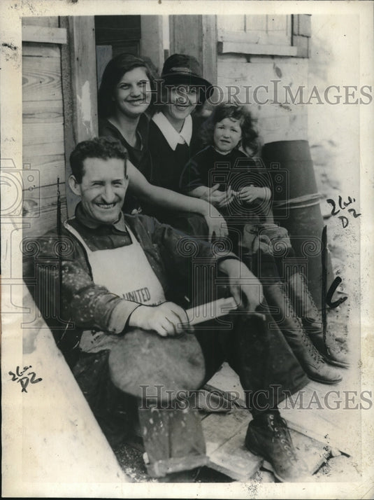 1923 Press Photo Love Nest Triangle of Roy Cummings, Helen Gladyngs & Irene Shaw - Historic Images