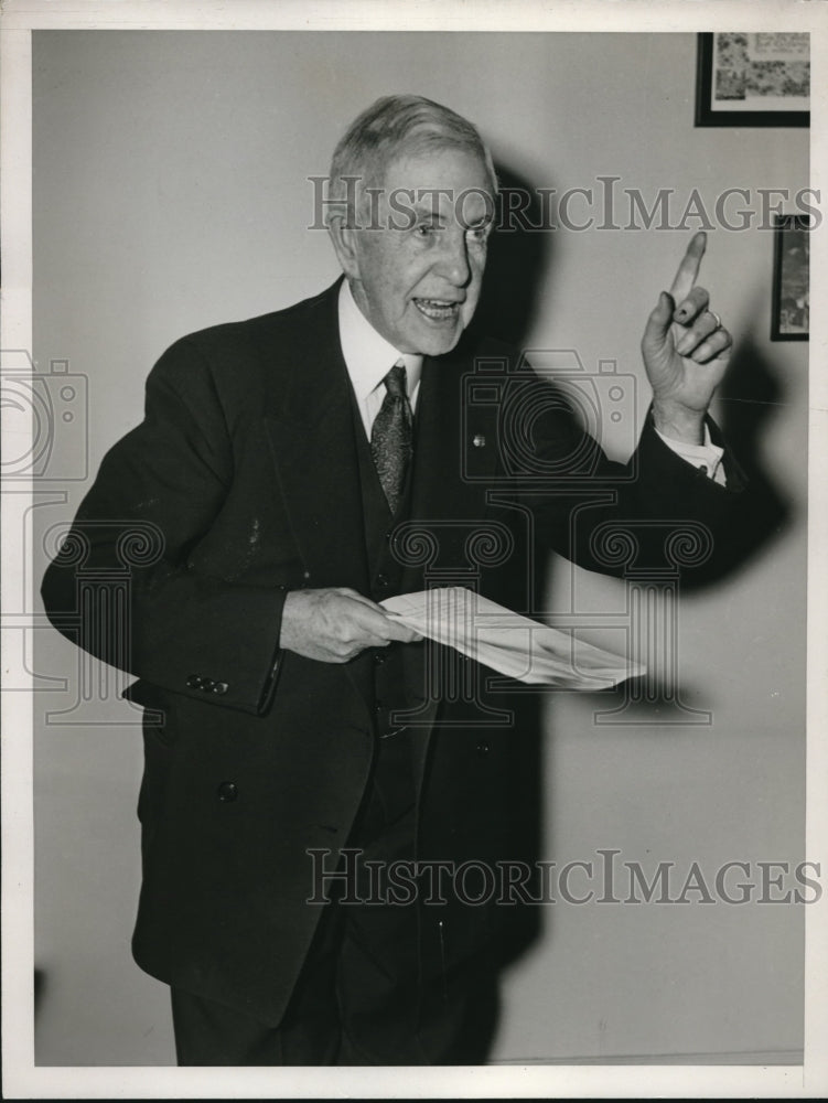 1935 Press Photo Rep John Stevens Of California Gestures During Speech - Historic Images