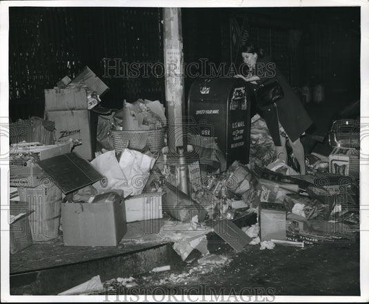 1968 Manhattan Resident Wades Thru Trash to Mail Letter - Historic Images