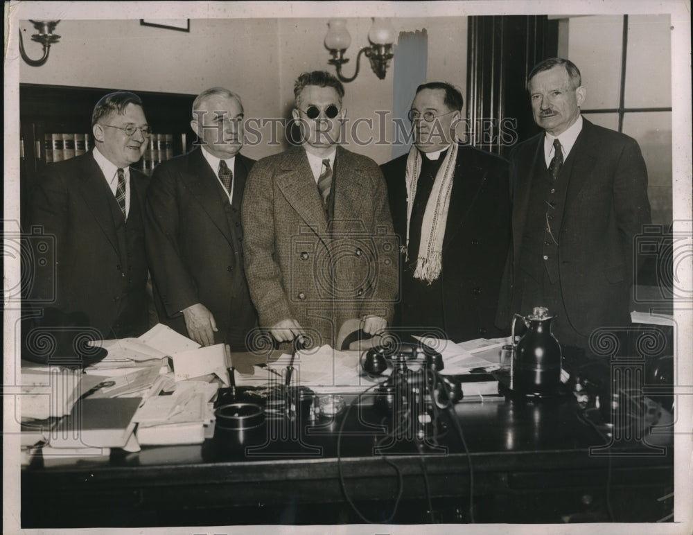 1936 Press Photo Father James Cox Meets With Politicians To Enact Townsend Plan - Historic Images