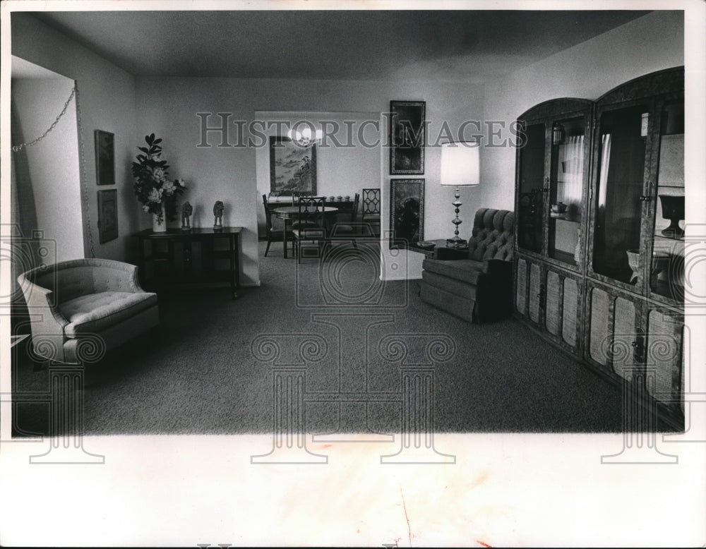 1965 Stylish 1965 Living Room - Historic Images