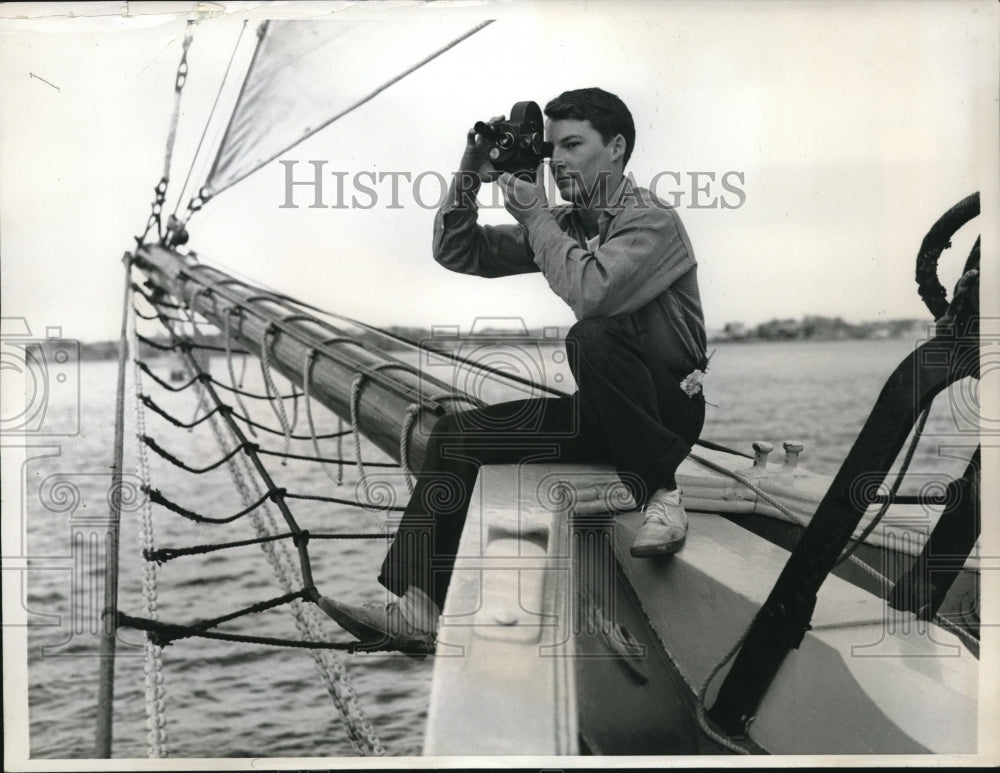 1938 Bob Welsh Taking Pictures Returning 35000 Mile World Cruise - Historic Images