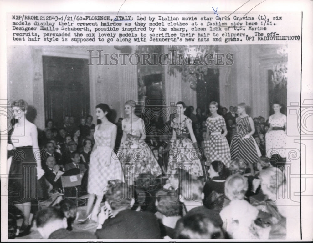 1960 Press Photo Carla Fravina And Models With Crewcuts At Italian Fashion Show - Historic Images