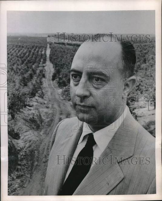 1949 Dr Eurico Sodre, owner of Sao Luis Plantaion near Lins, Brazil - Historic Images