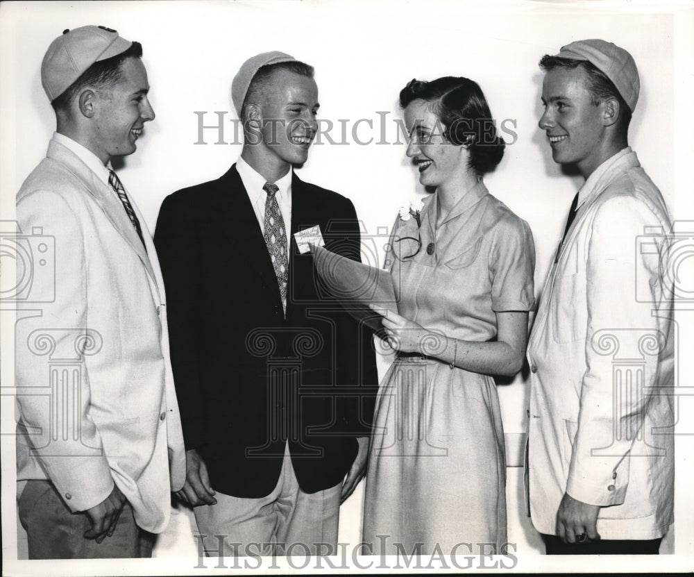 1954 Press Photo PEggy Engeman, Henry M. Jr, stanley Richard Korab - Historic Images