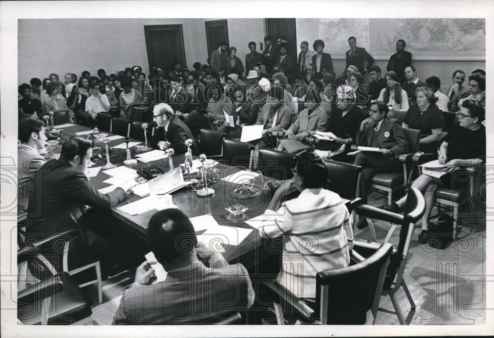 1970 Press Photo Hearing on Violece City Cleveland Committee Room - Historic Images
