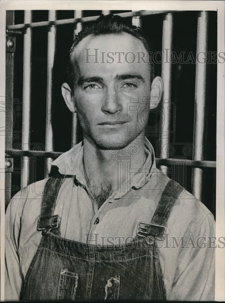 1940 Louis Schostek Arrested in Valentine Poisoning Plot - Historic Images