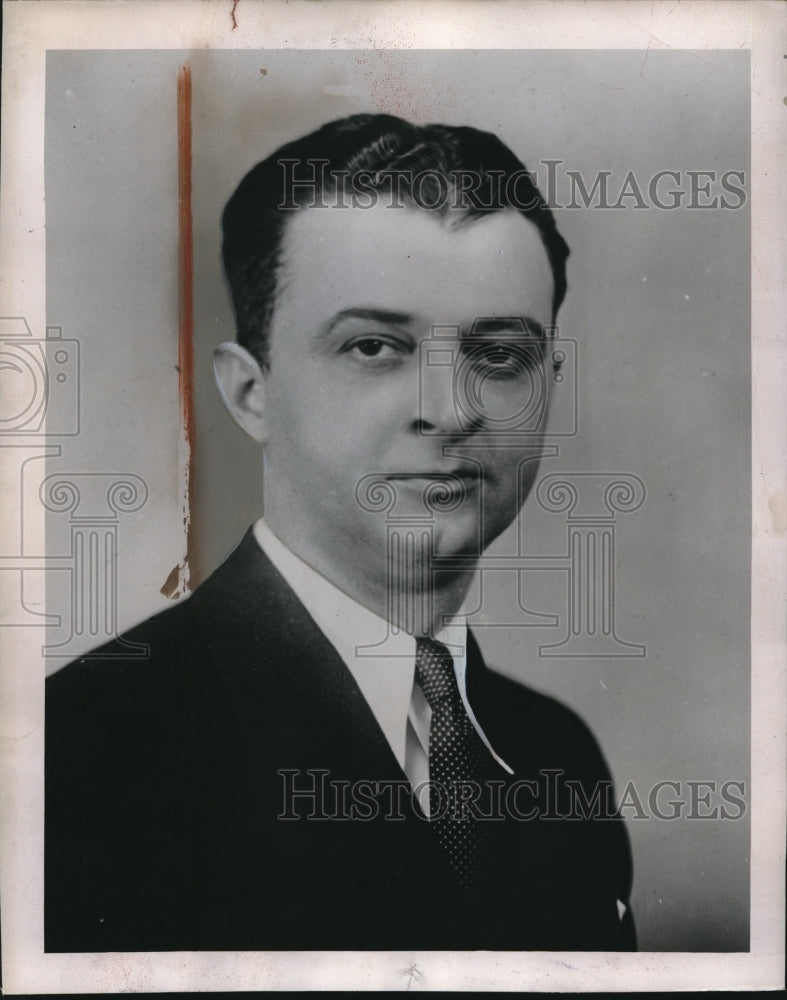 1944 Press Photo Charles F Hermans Detroit Michigan Attorney - Historic Images