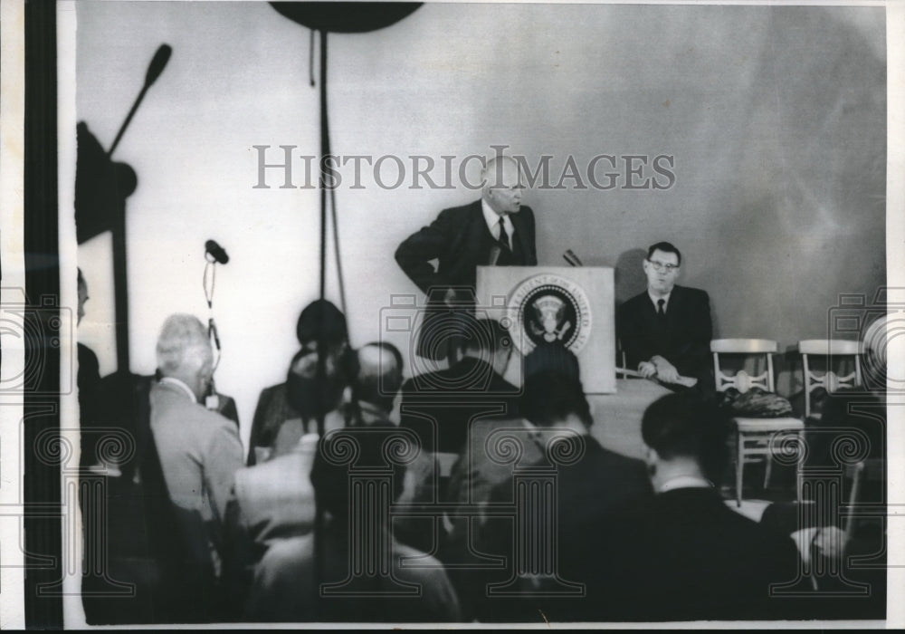 1959 President Dwight Eisenhower Richmond Hotel Conference - Historic Images