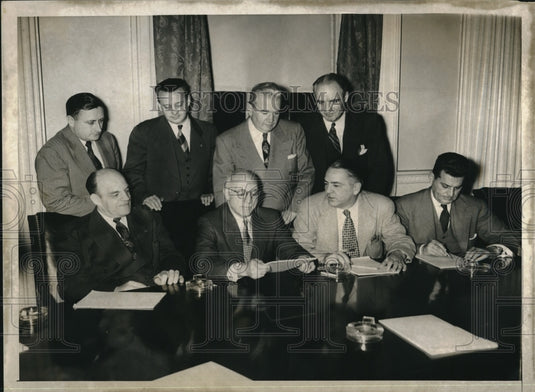 1952 Press Photo Mediators at Bus Strike Meet, Curran, O'Grady, Kornblum, Guinan - Historic Images