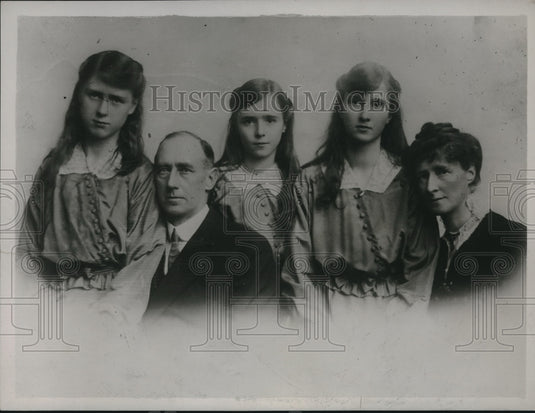 1922 Press Photo Captain Andrew Collyen Commander in Egypt & His Family - Historic Images