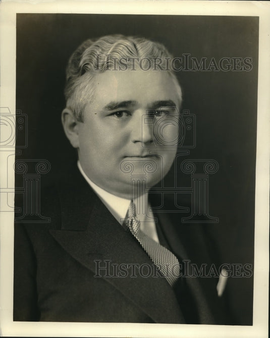1937 Press Photo R.D. Burke, Director of sales, Dodge trucks-Historic Images