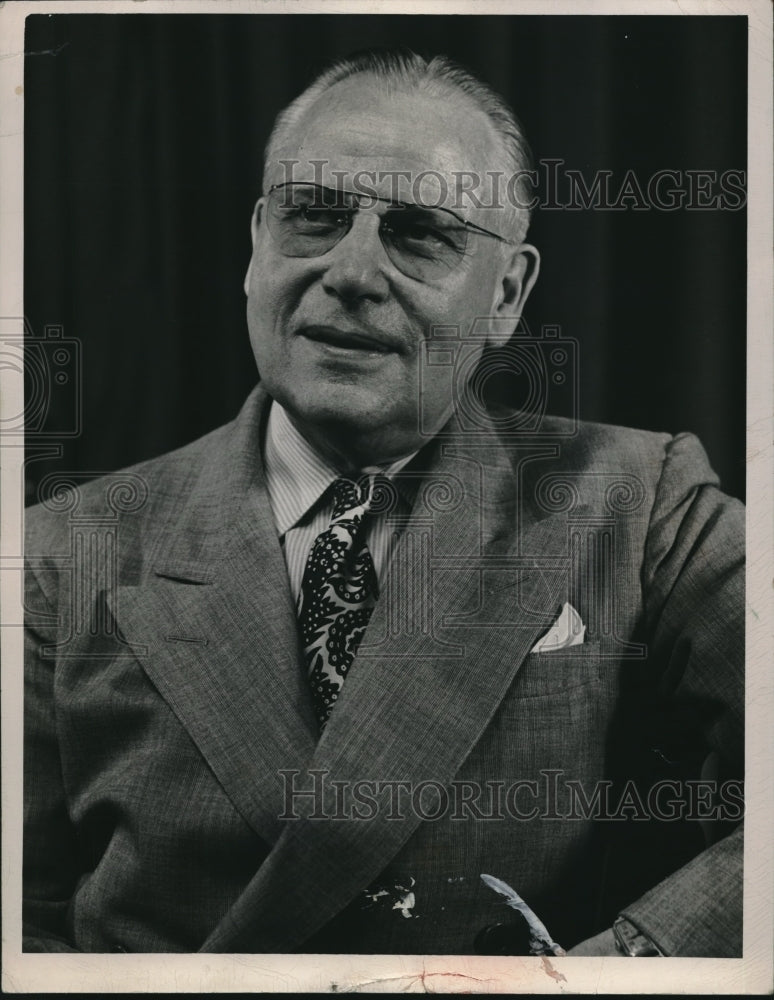 1949 Press Photo Rudolph Ringwold - Historic Images