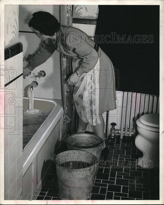 1942 Press Photo-Historic Images