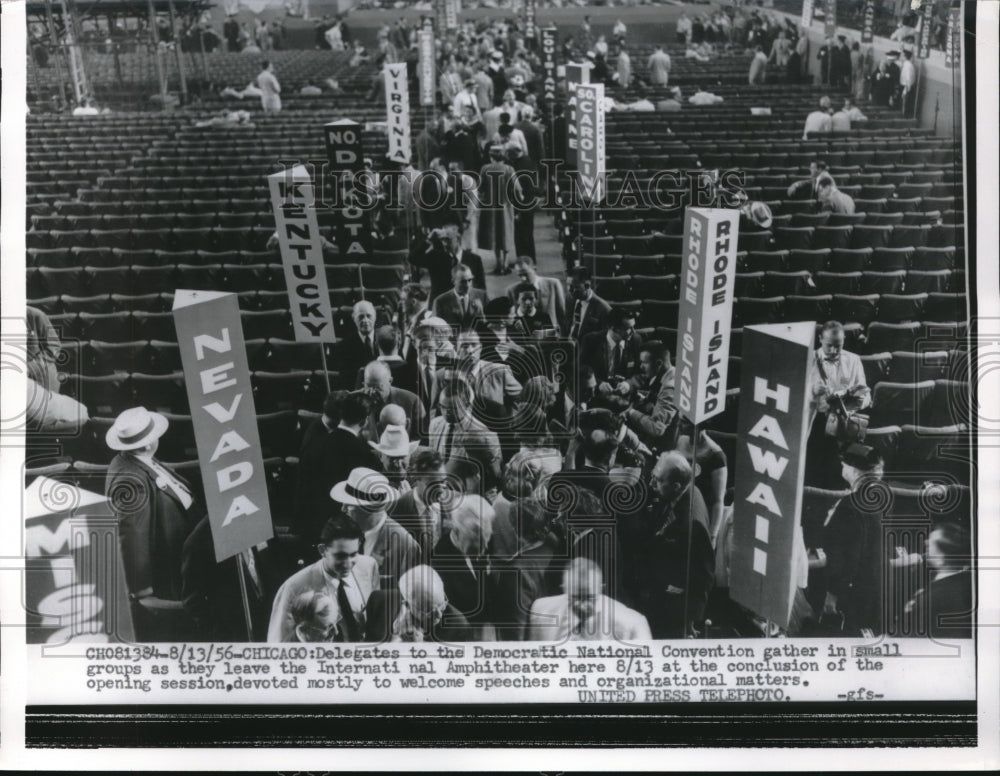 1956 Press Photo Delegates at the Democratic National Convention in Chicago - Historic Images