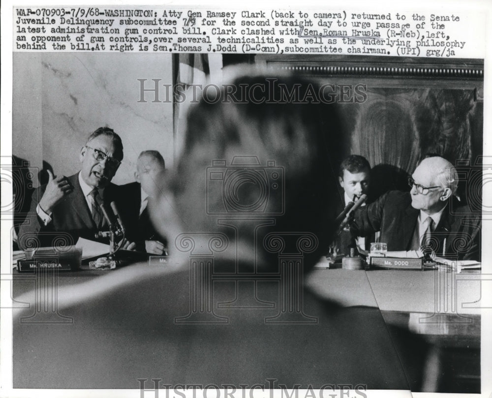 1968 Press Photo Atty Gen Ramsey Clark at Senate Juvenille Delinquency subcom-Historic Images