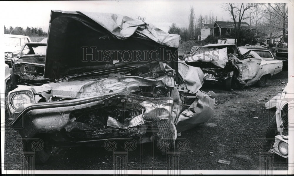 1976 Press Photo Acro and Burkey Totalled Cars - Historic Images