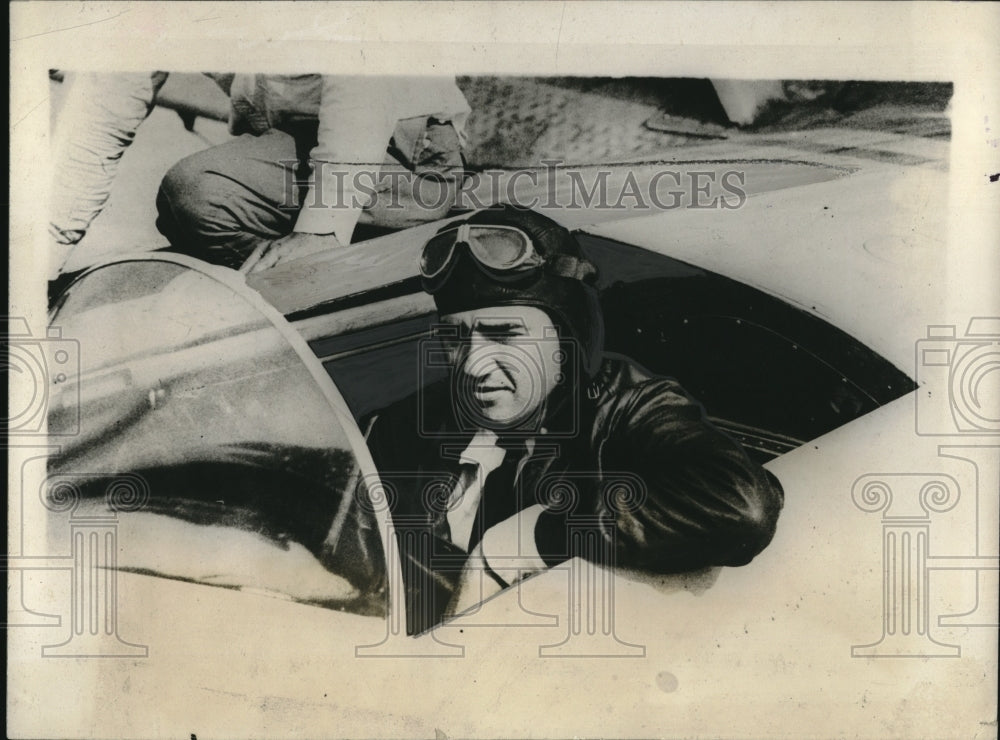 1928 Lt. A. W. Gordon in PN - Historic Images
