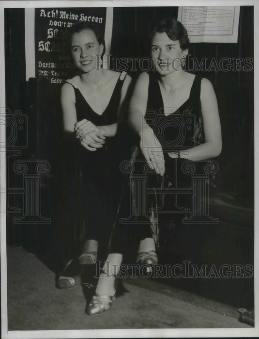 1933 Helen E Hand & Sister Majorie at Dartmouth Winter Carnival - Historic Images