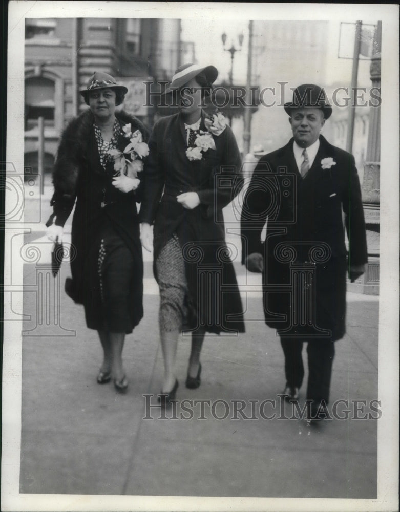 1935 Press Photo Mathews E.B Greene and Miss Helen Greene. - Historic Images