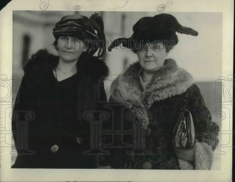 1923 Minnesota Female Legislators Hannah Kempfer And Sue Hough - Historic Images