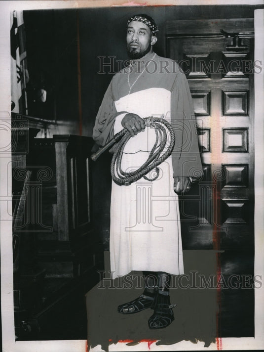 1946 Reverend Peter John Jett Accused of Assault & Battery - Historic Images