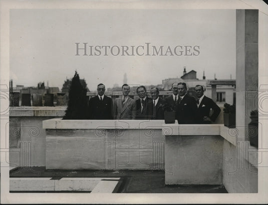 1932 NYC Mayor Jimmy Walker Views Paris Skyline With Politicians - Historic Images
