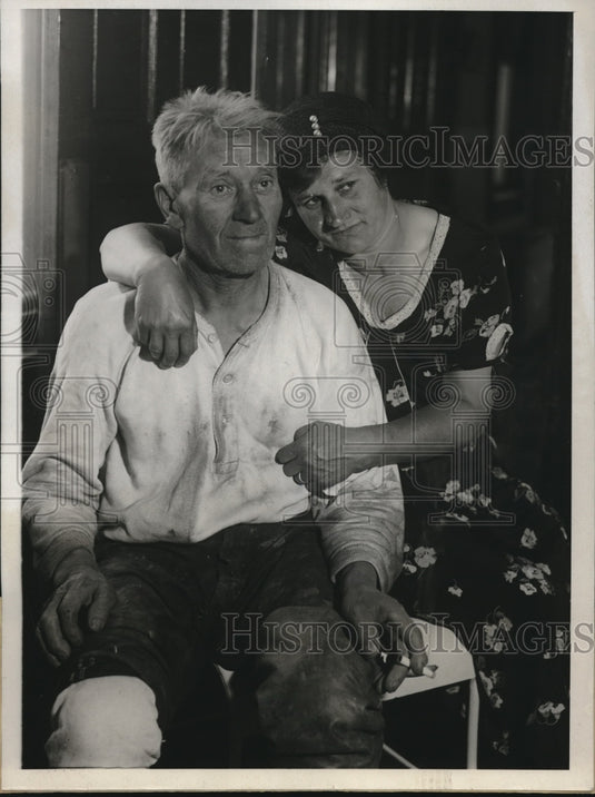 1932 John Ladziuski was trapped in a well he was working but lived - Historic Images