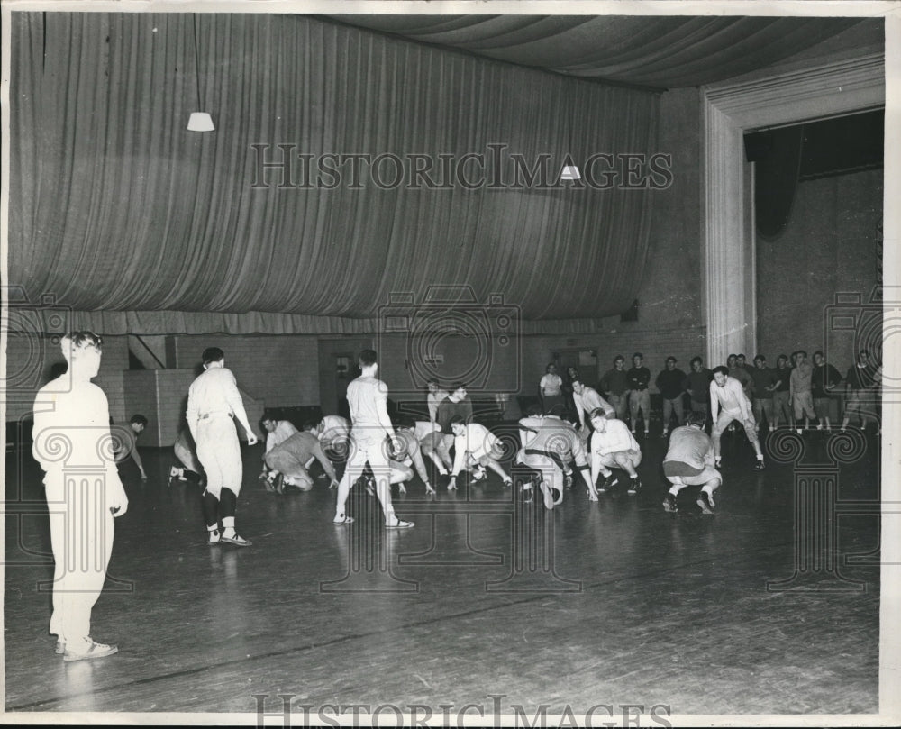 1950 Clipper Smith of the Villanova Wildcats Practice Drill - Historic Images