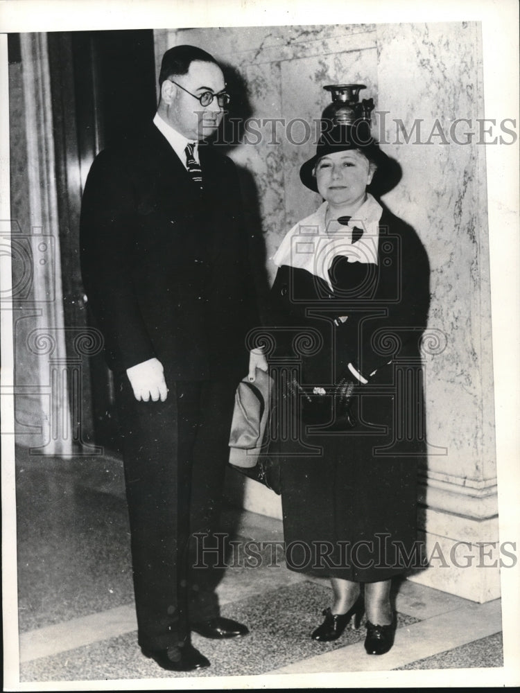 1935 Press Photo Mrs. Helen Werner and Erwin Werner at Federal Court, LA-Historic Images