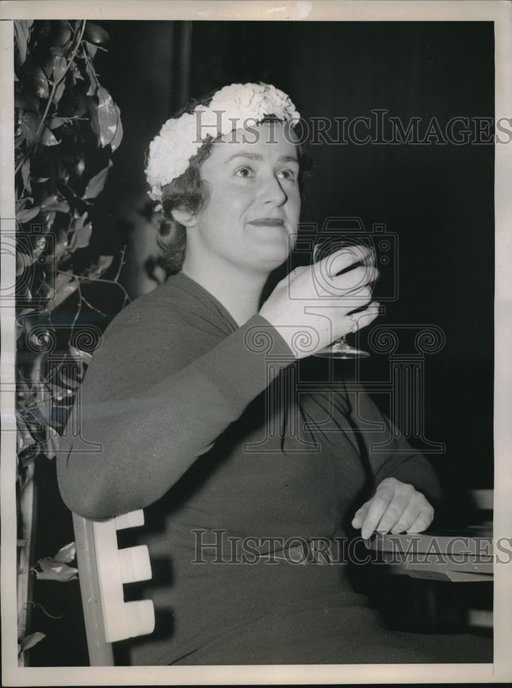 1936 Miss Elizabeth L Squier - Historic Images