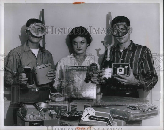 1959 Robert & Roy McCartney & Jo Anne Kovic Show Off Scuba Gear - Historic Images