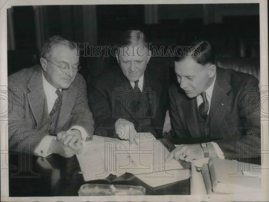1939 3 Army officers appear before the house military committee. - Historic Images