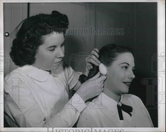 1948 Showcasing Plastic Hearing Aid by Sonotone Corporation - Historic Images