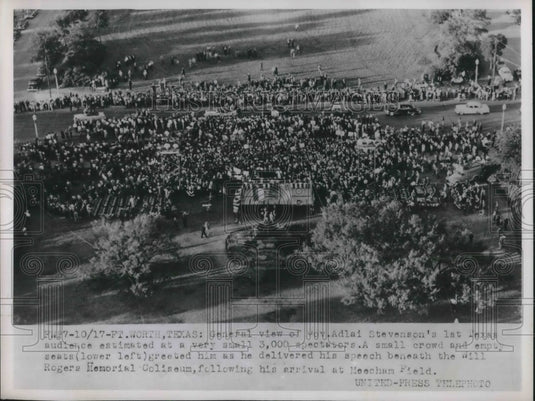 1952 Press Photo Gov. Adlai Steveonson's st audience at 3,000 spectators. - Historic Images