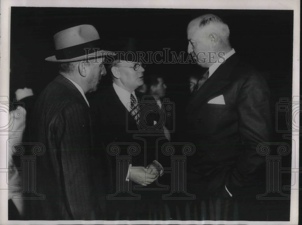 1937 Press Photo Postmaster James Farley with James Gray and John Paschall - Historic Images