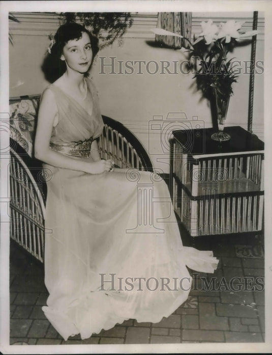 1937 Press Photo Models for charity in Bermuda - Historic Images